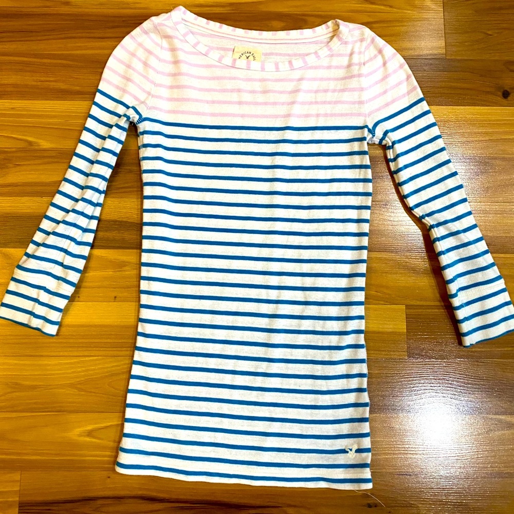 Women’s American Eagle Three Quarter Sleeve Top